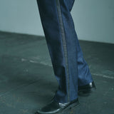 [Unisex] Denim-like Side Stripe Tapered Slacks (INDIGO)