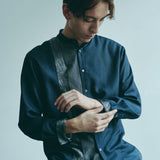 [Unisex] Mesh&amp;Shiny Design Band Collar Shirt (NAVY)